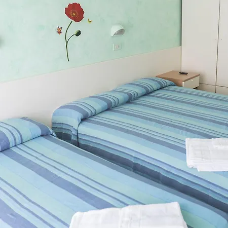 Hotel Majorca Nuova Gestione Rimini 100 M Dalla Spiaggia Hotel